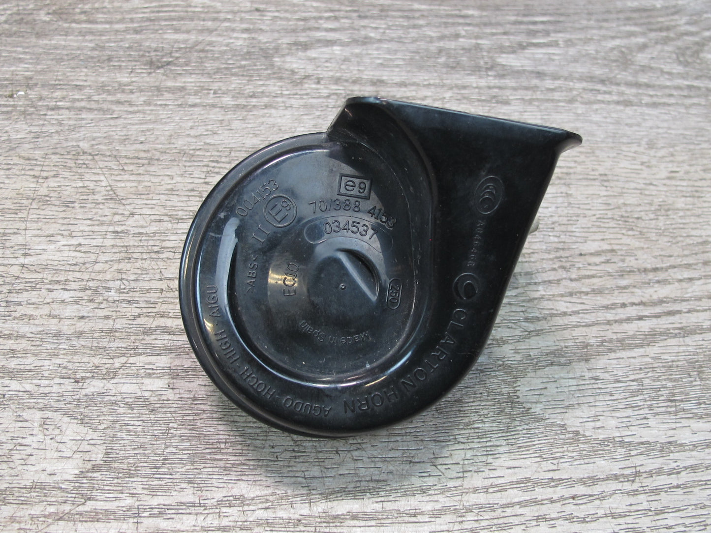 12-16 BMW F30 F32 F34 F36 328i 335i Set of 2 High & Low Tone Note Pitch Horn OEM