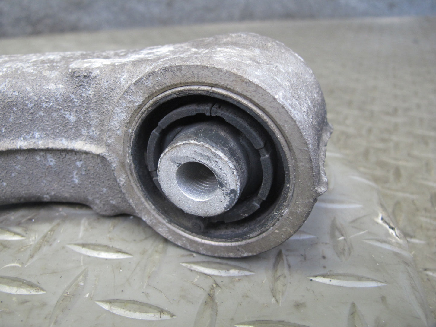 10-16 Audi B8 A4 S4 AWD Set of 3 Rear Left Upper & Lower Control Arm OEM