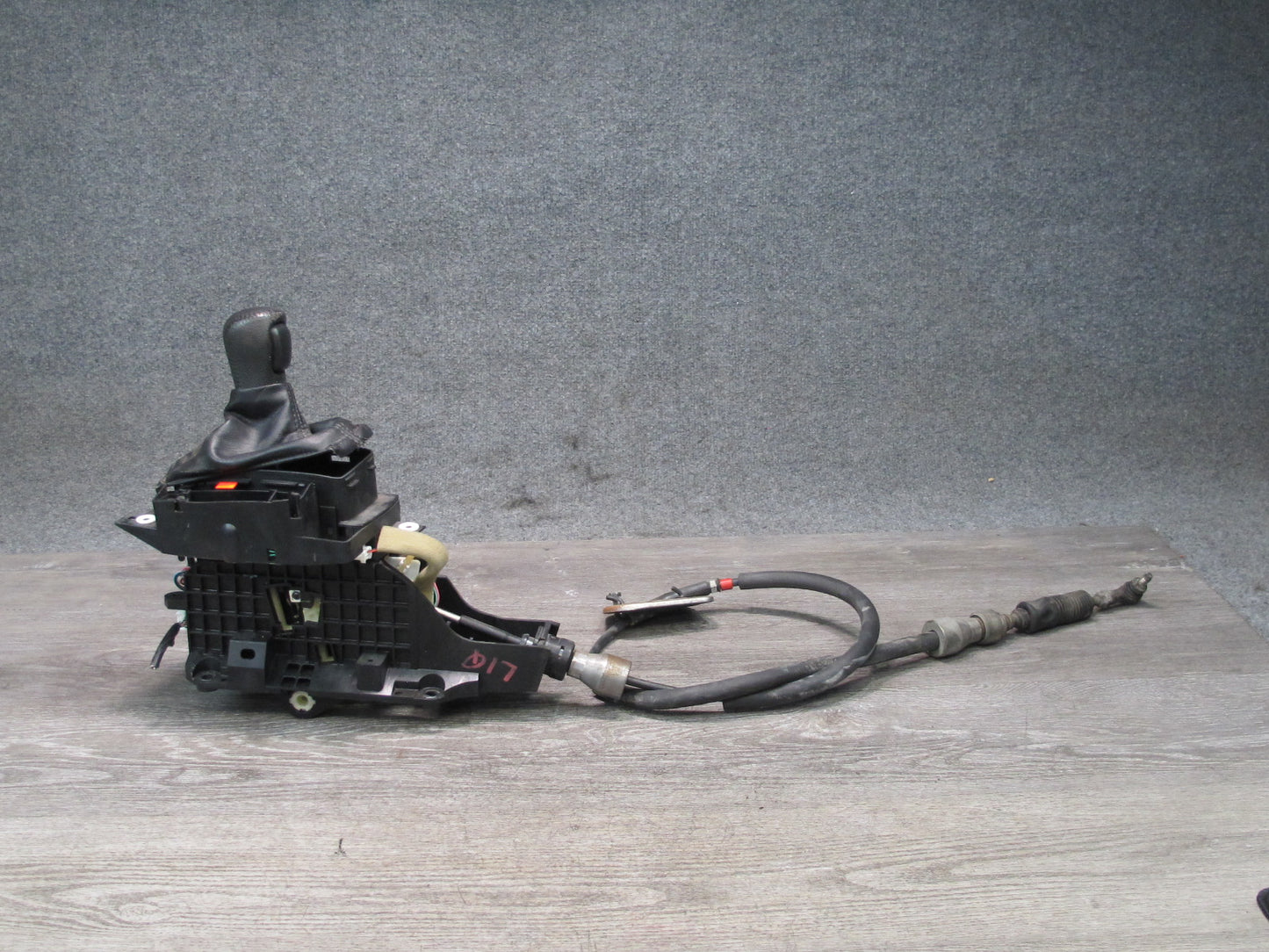 2014-2015 Infiniti QX60 Automatic Transmission Floor Gear Shifter Selector Assy