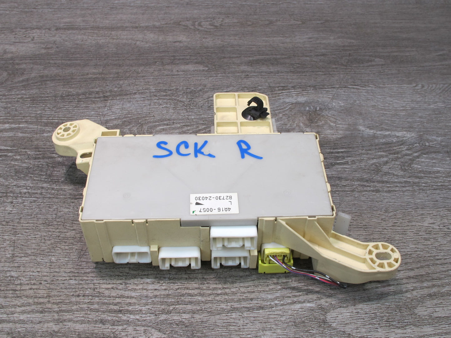 02-05 Lexus Z40 SC430 Front Right Dashboard Fuse Box Module 82730-24030 OEM
