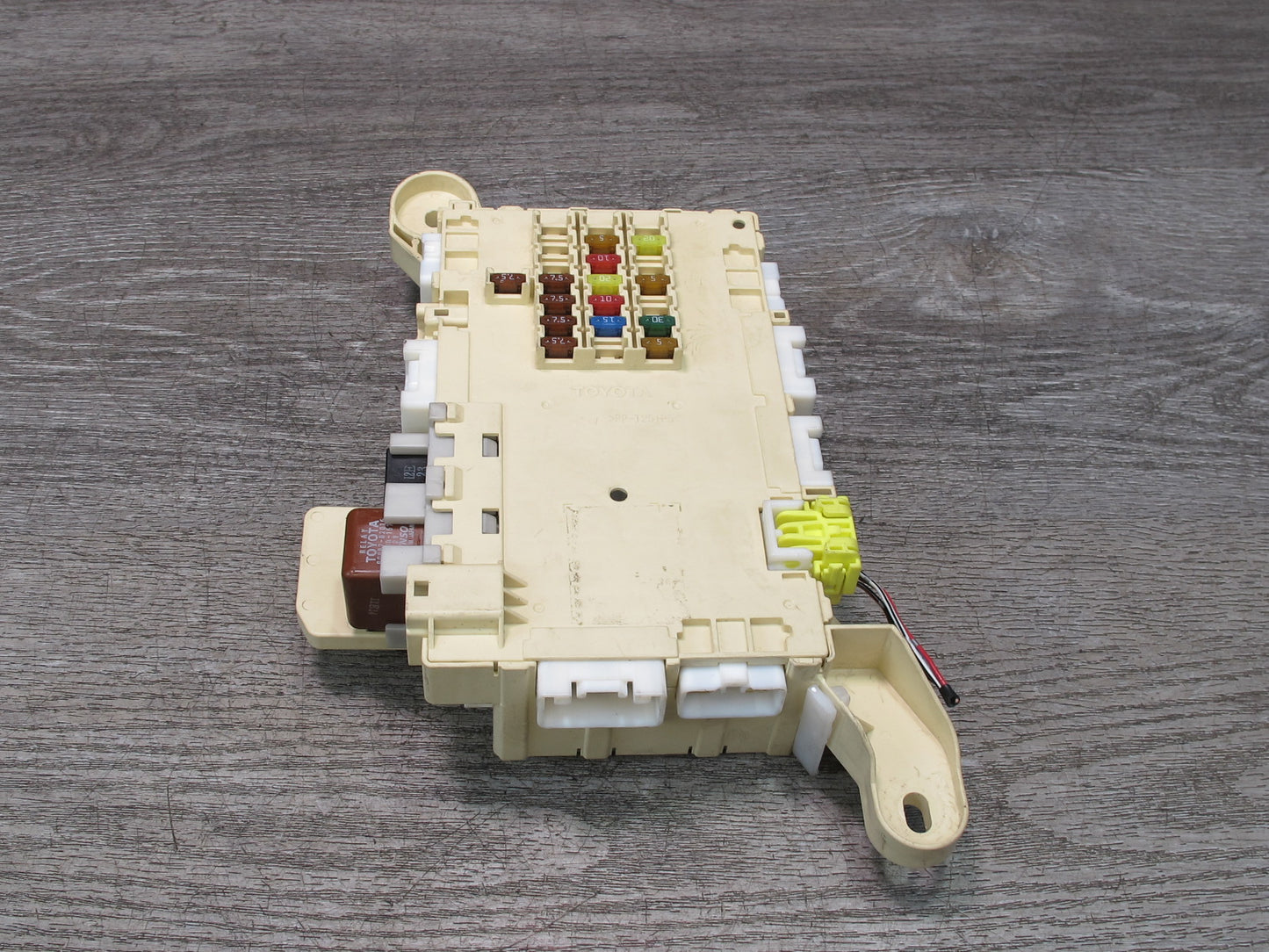 02-05 Lexus Z40 SC430 Front Right Dashboard Fuse Box Module 82730-24030 OEM