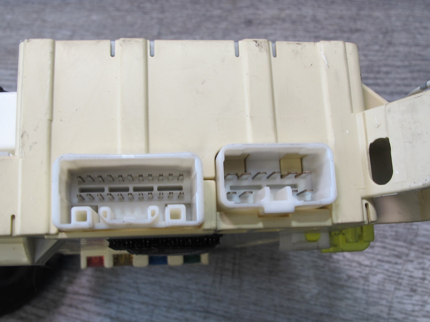 02-05 Lexus Z40 SC430 Front Left Dashboard Fuse Box Module 82730-24012 OEM