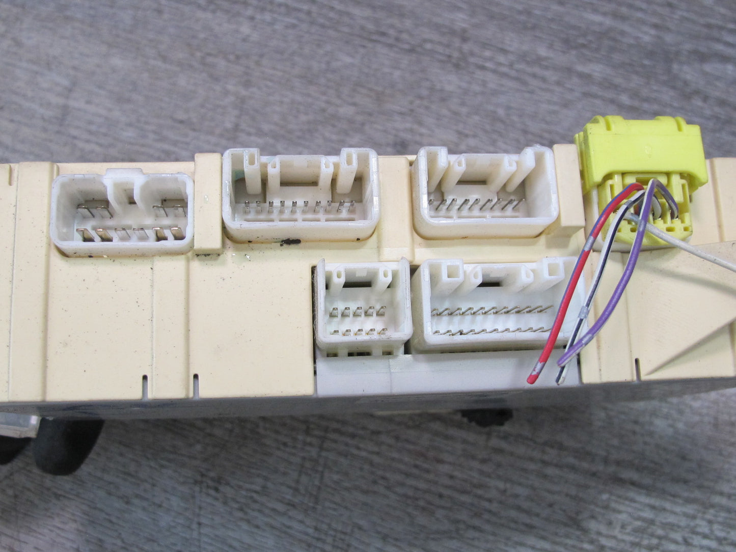 02-05 Lexus Z40 SC430 Front Left Dashboard Fuse Box Module 82730-24012 OEM
