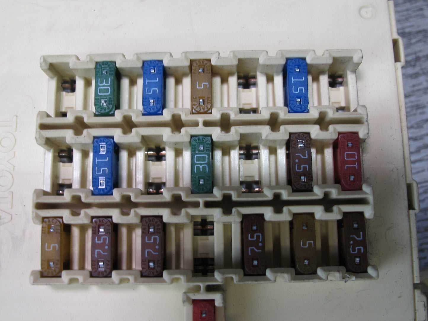 02-05 Lexus Z40 SC430 Front Left Dashboard Fuse Box Module 82730-24012 OEM