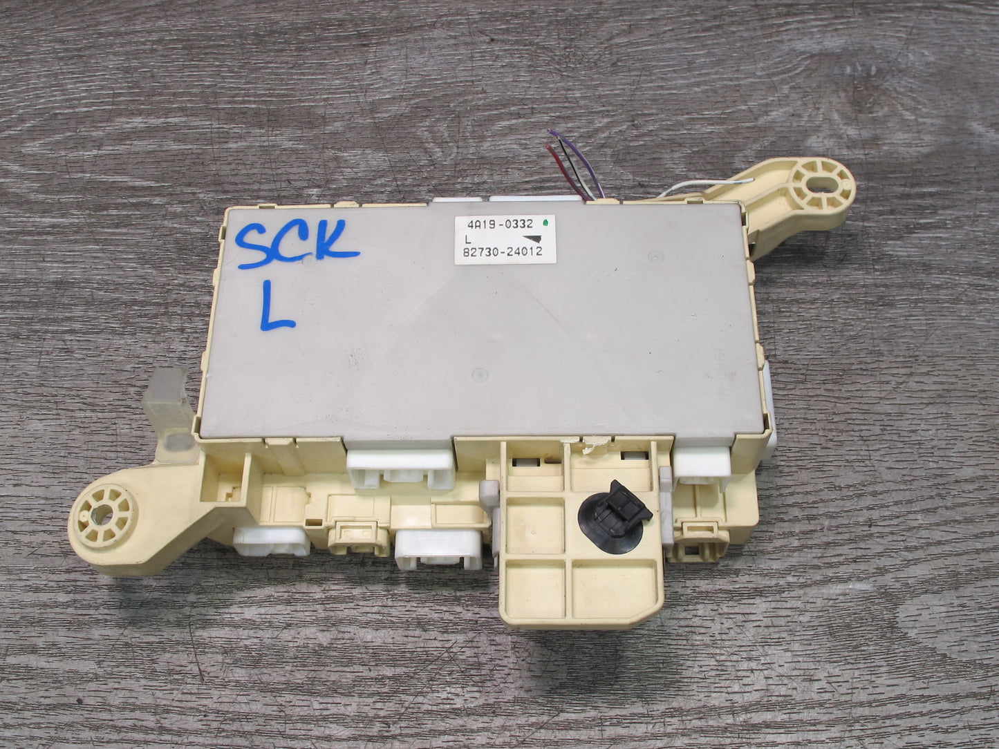 02-05 Lexus Z40 SC430 Front Left Dashboard Fuse Box Module 82730-24012 OEM