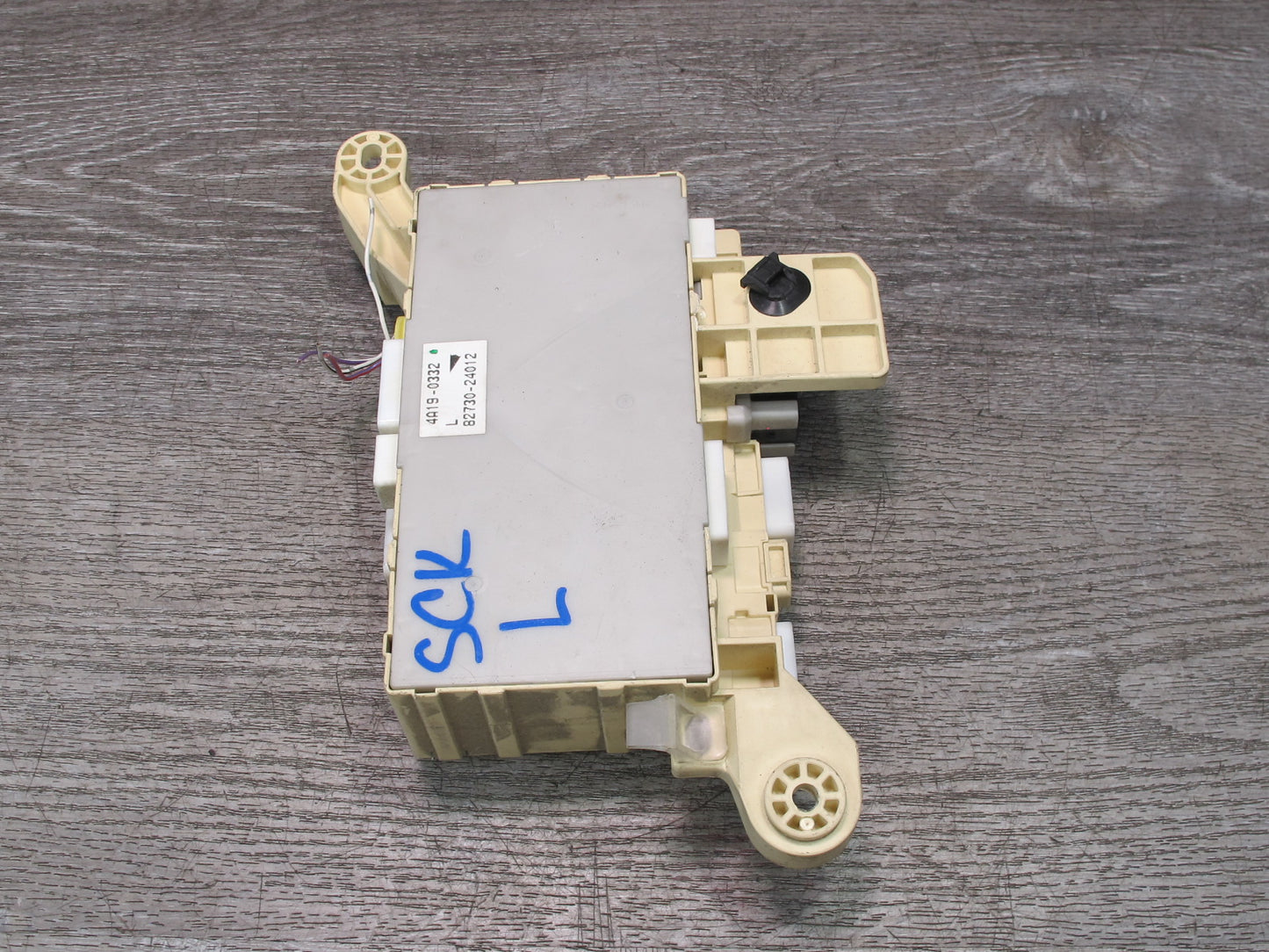 02-05 Lexus Z40 SC430 Front Left Dashboard Fuse Box Module 82730-24012 OEM