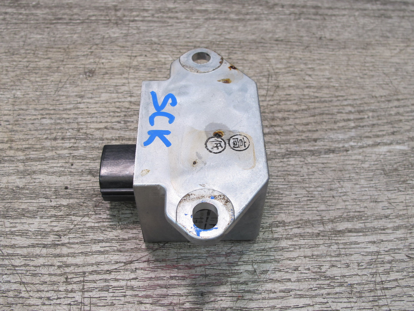 02-10 Lexus Z40 SC430 YAW Rate Stability Sensor 89183-30060 OEM