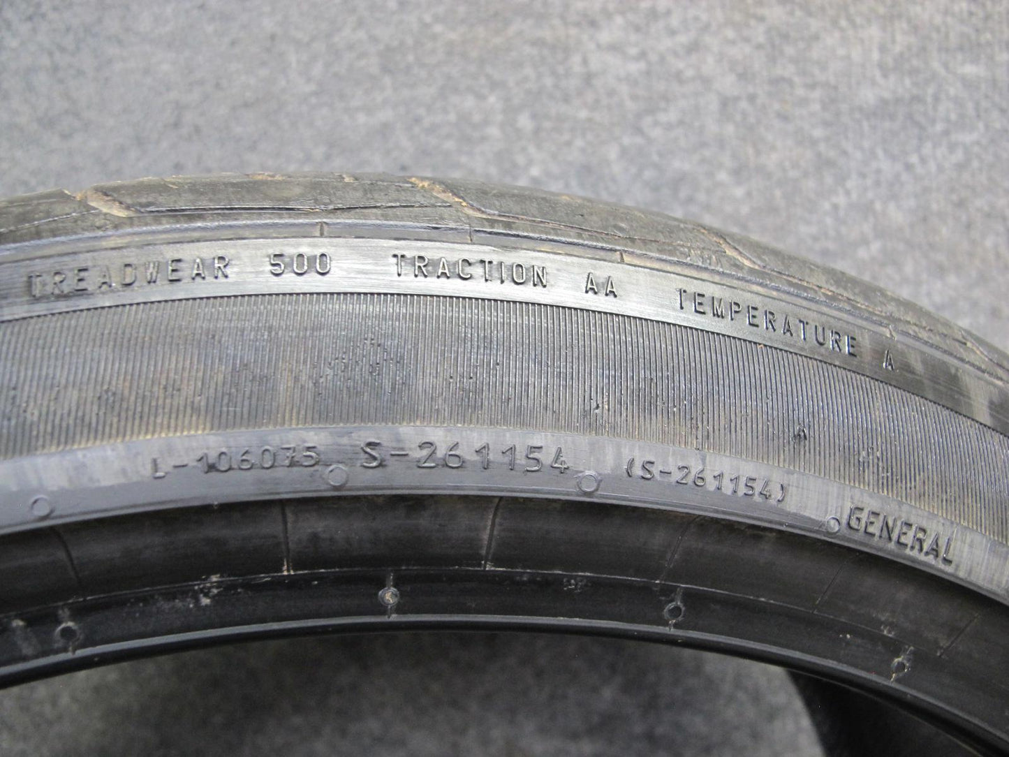 General G-max AS-05 ALL Season Tire 225/40 ZR19 93W 0923 7/32 Tread