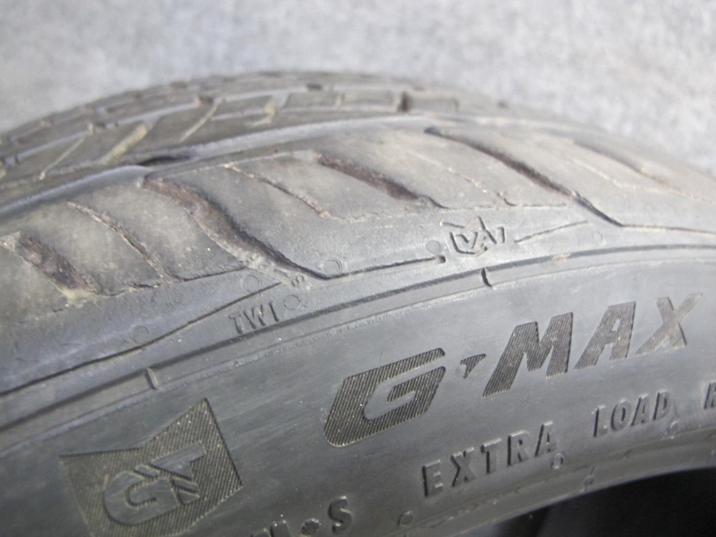 General G-max AS-05 ALL Season Tire 225/40 ZR19 93W 0923 7/32 Tread