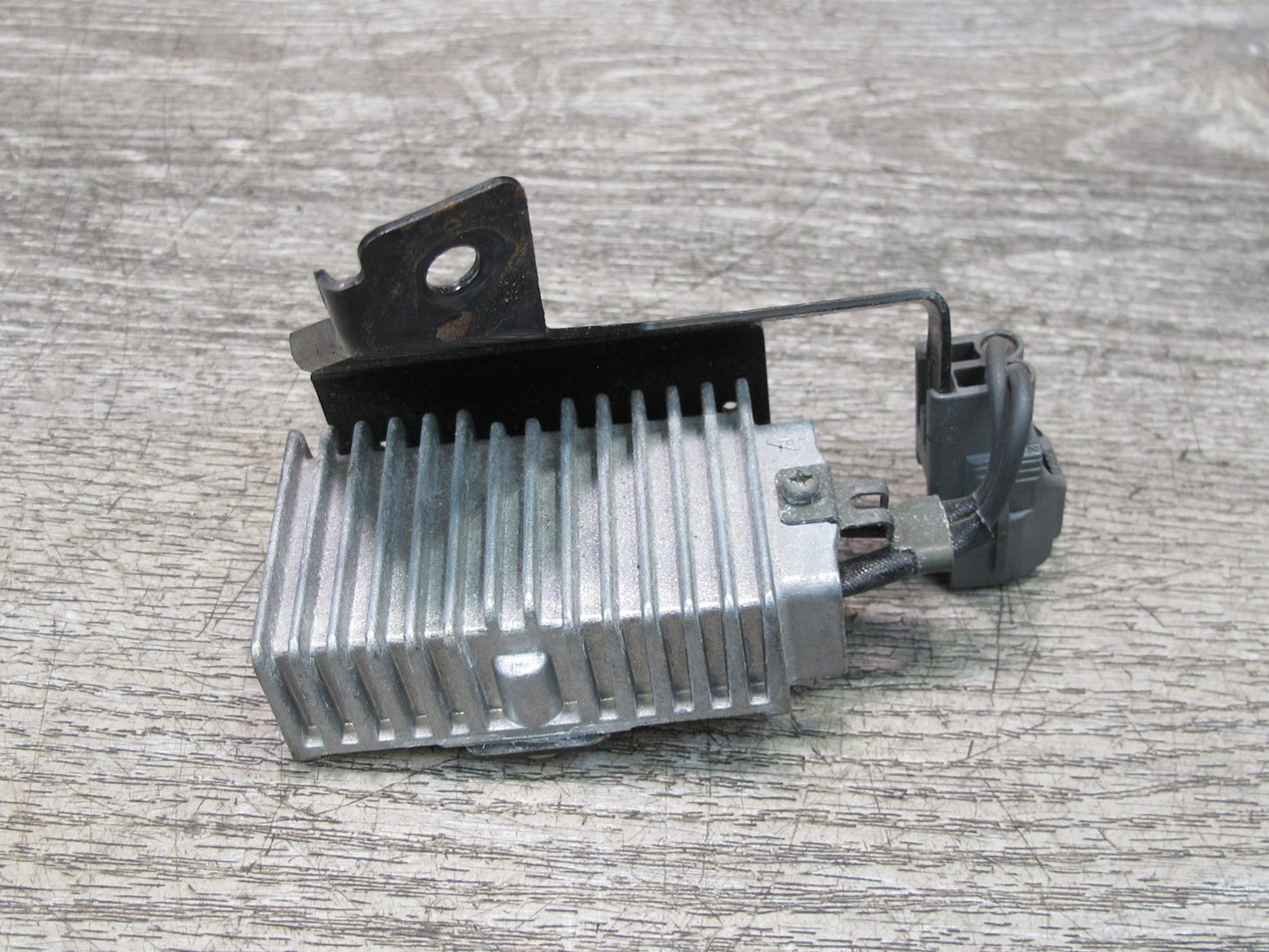 02-10 Lexus Z40 SC430 Gas Fuel Pump Resistor Module 23080-50120 OEM