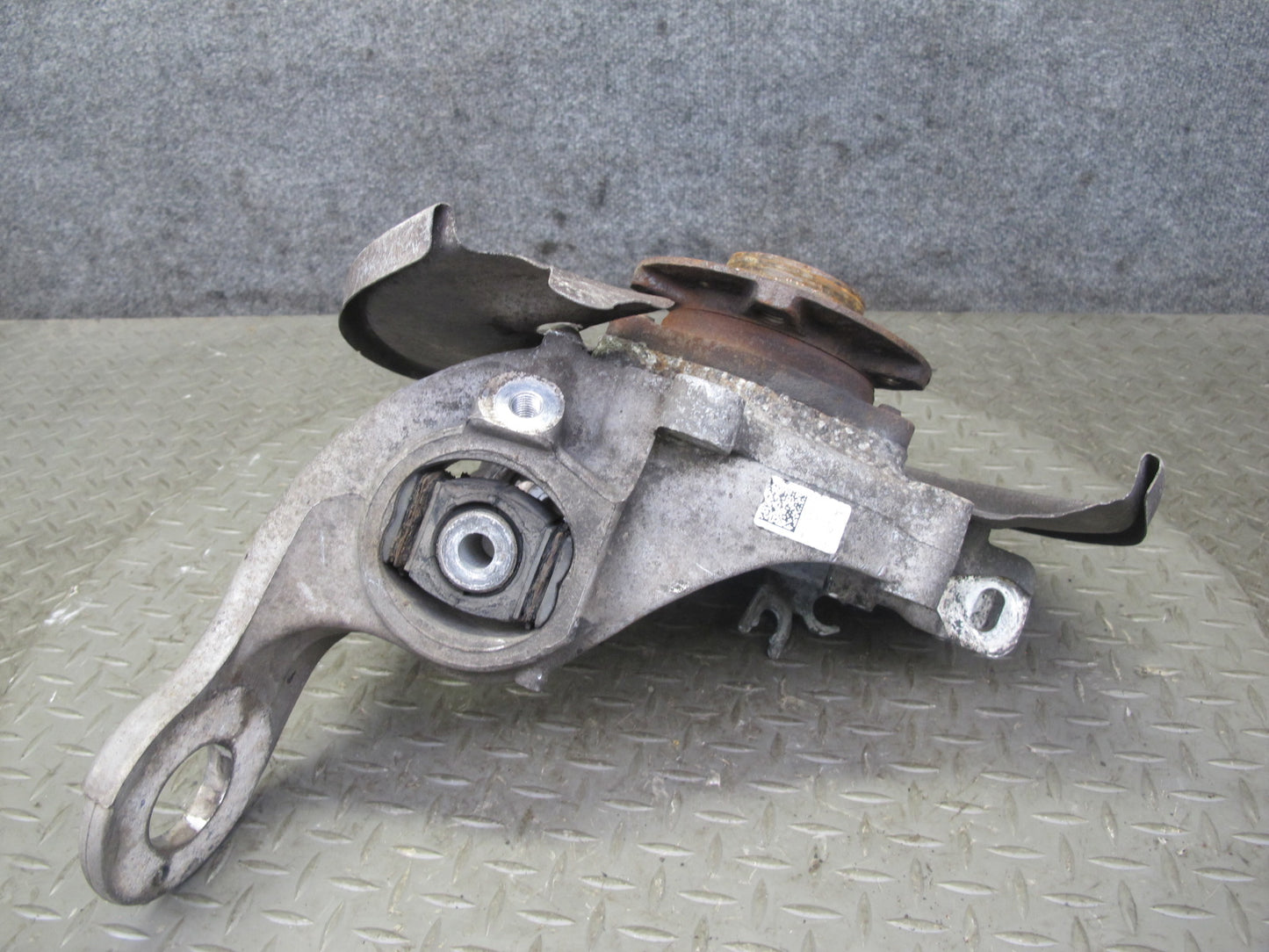 10-16 Audi B8 A4 S4 AWD Rear Right Spindle Knuckle Wheel Hub 8K0505432AR OEM