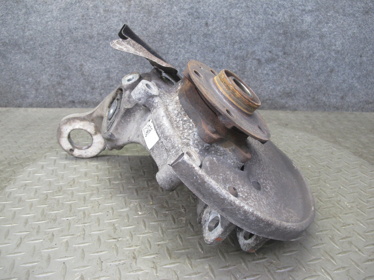 10-16 Audi B8 A4 S4 AWD Rear Right Spindle Knuckle Wheel Hub 8K0505432AR OEM