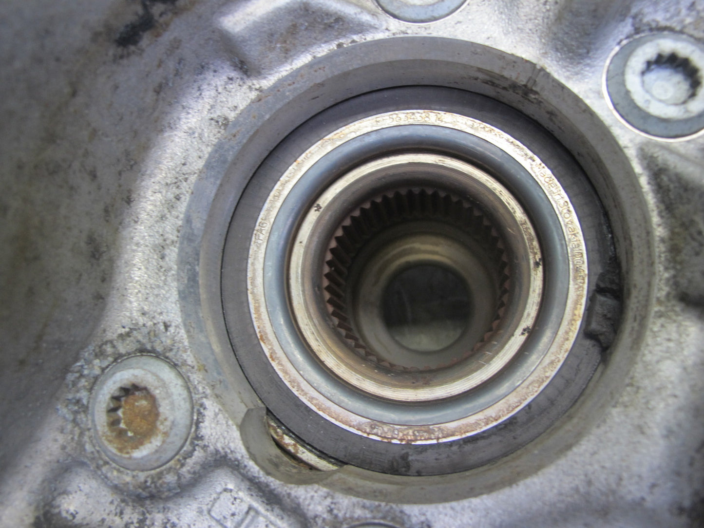 10-16 Audi B8 A4 S4 AWD Rear Right Spindle Knuckle Wheel Hub 8K0505432AR OEM