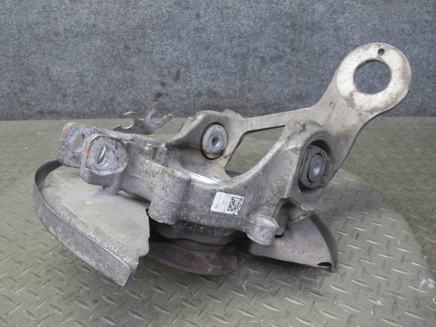 10-16 Audi B8 A4 S4 AWD Rear Right Spindle Knuckle Wheel Hub 8K0505432AR OEM