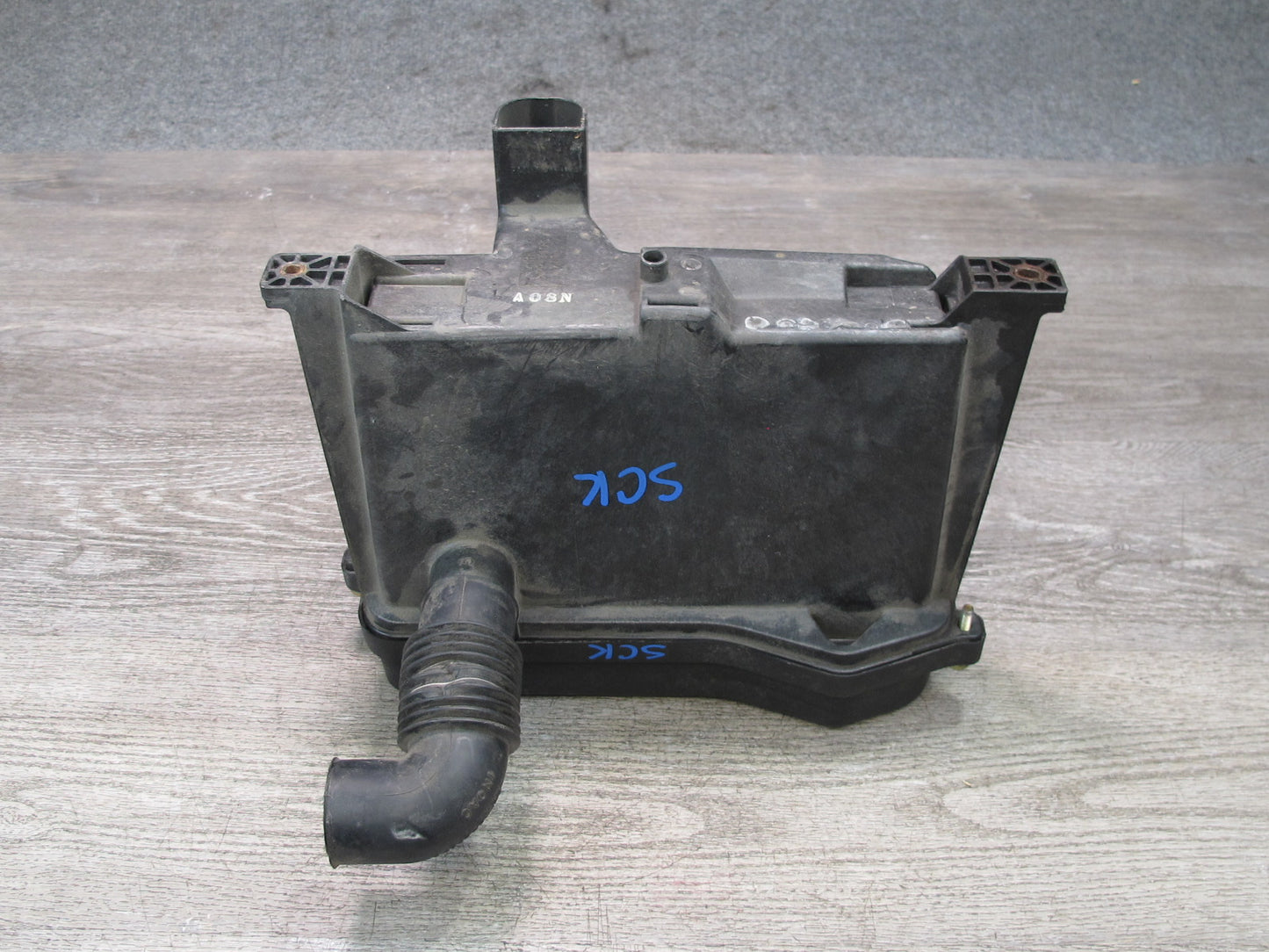 02-10 Lexus Z40 SC430 Engine Computer ECU ECM Housing Box w Cover & Duct OEM