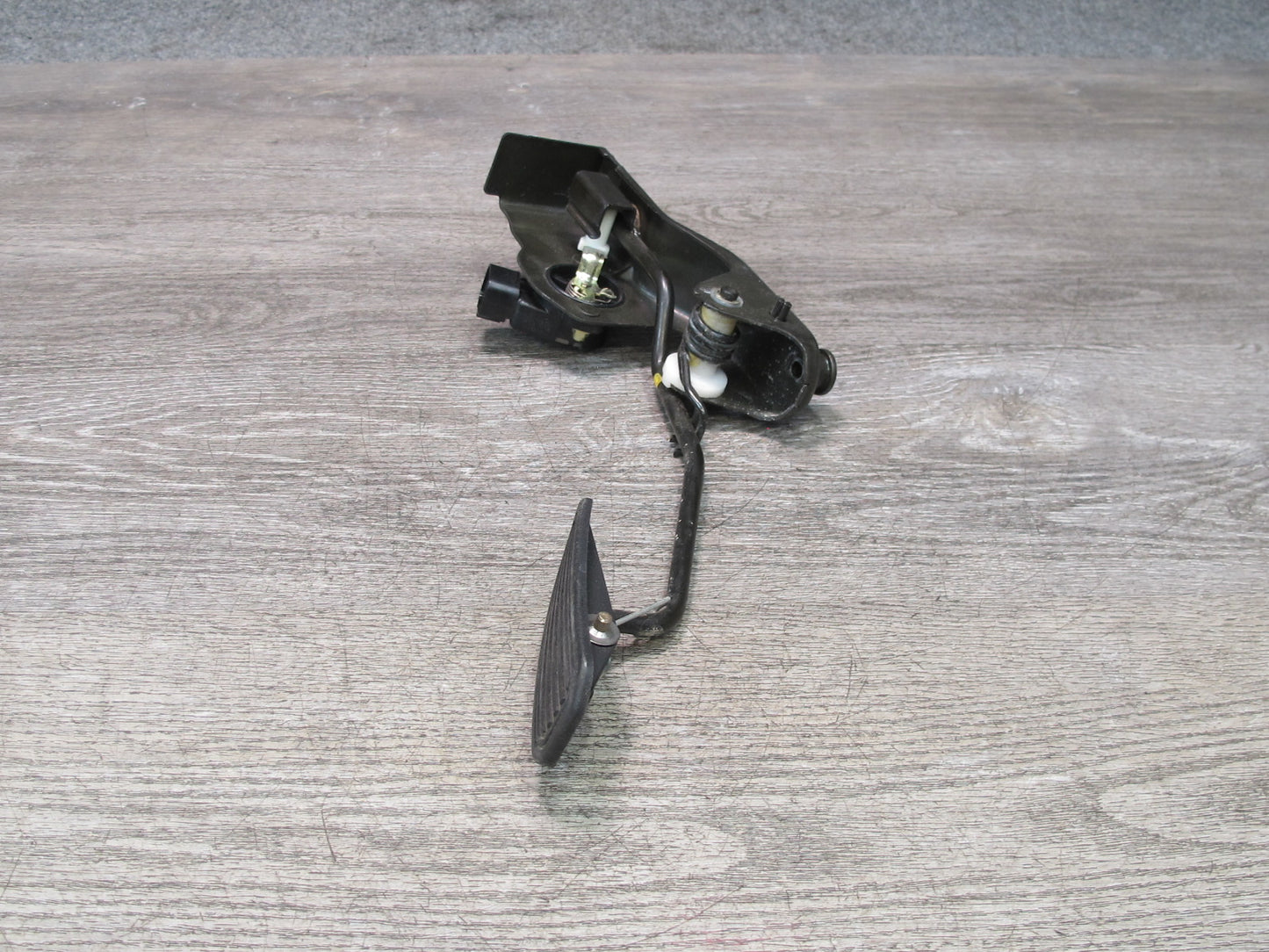02-10 Lexus Z40 SC430 Gas Accelerator Throttle Pedal w Position Sensor OEM
