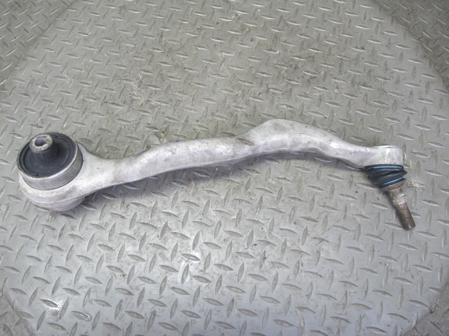 12-16 BMW F30 328i 335i RWD Set of 2 Front Right Suspension Control Arm OEM