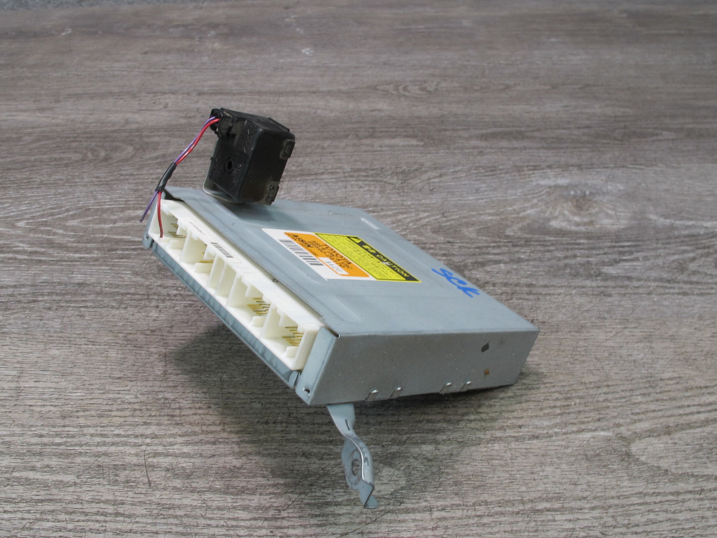 02-05 Lexus Z40 SC430 ABS TRC VSC Skid Traction Control Module 89540-24170 OEM