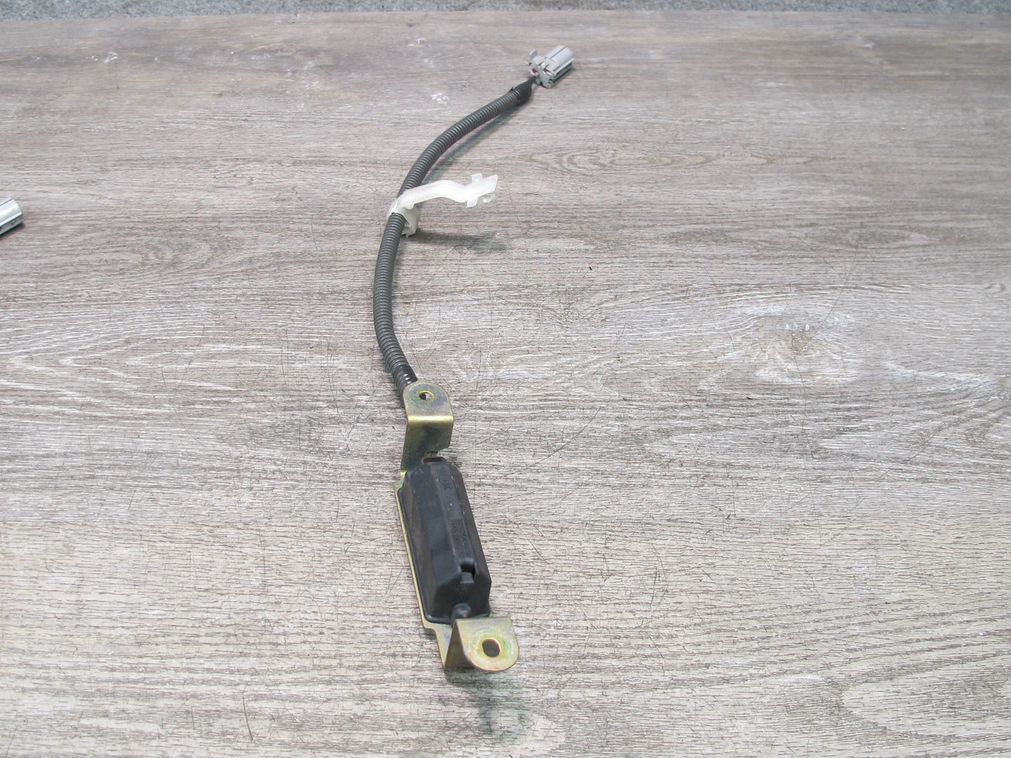 02-10 Lexus SC430 Set of 4 Front & Rear TPMS Tire Pressure Sensor Antenna OEM