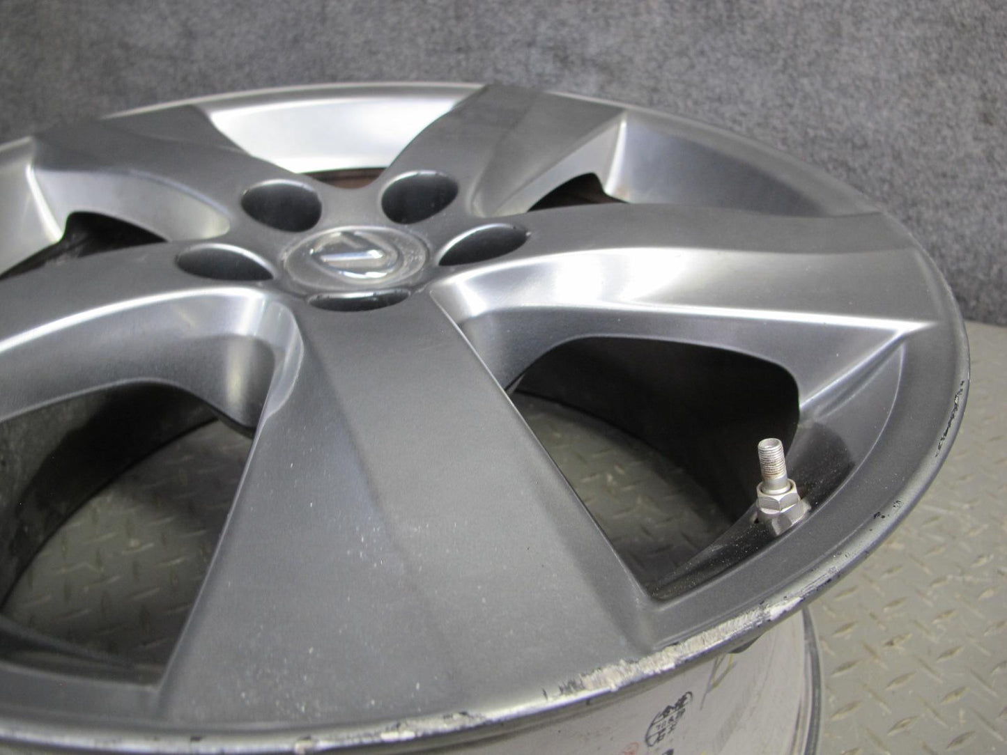 10-12 Lexus IS350 IS250 Convert Rear R18 18" Alloy Wheel Rim 18x8.5J ET50 OEM