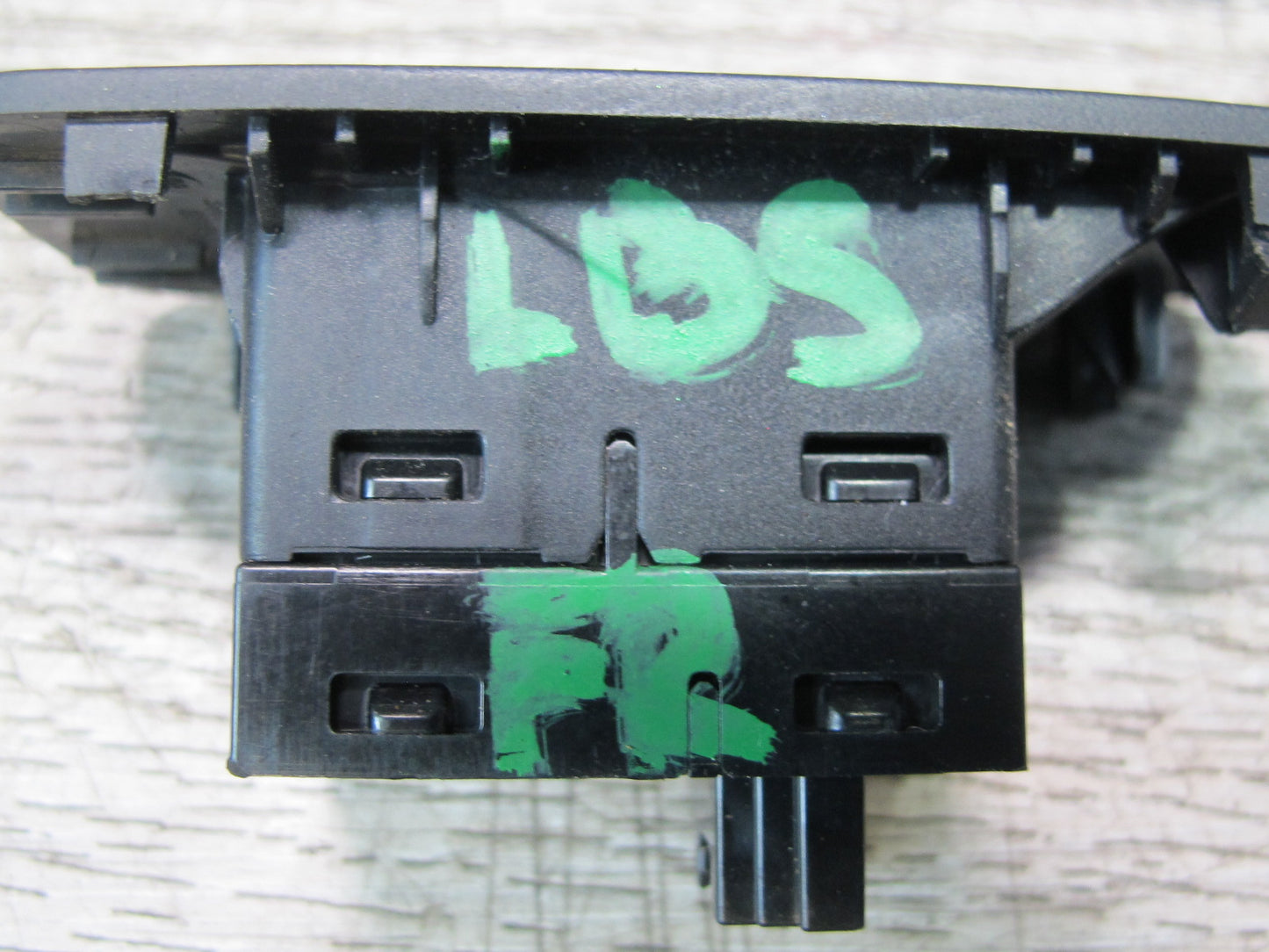 2012-2018 BMW F12 F13 F06 M6 Front Right Side Door Power Window Switch W/ Trim