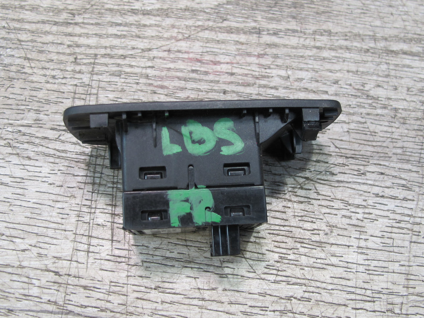 2012-2018 BMW F12 F13 F06 M6 Front Right Side Door Power Window Switch W/ Trim