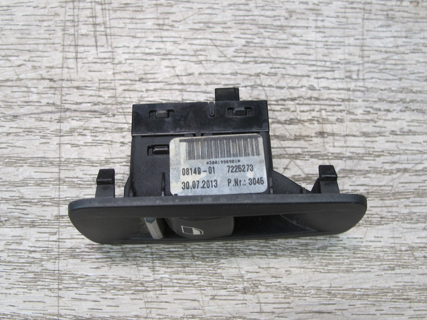 2012-2018 BMW F12 F13 F06 M6 Front Right Side Door Power Window Switch W/ Trim