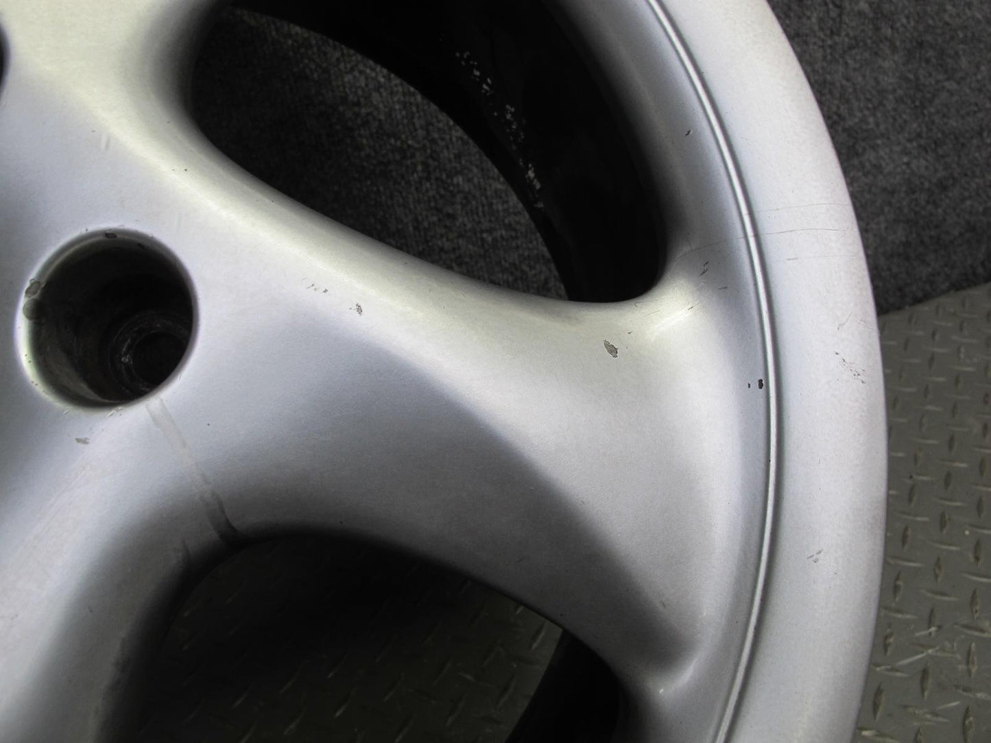 99-05 Porsche 911 Carrera 996 Factory R18" Alloy 5 Spoke Wheel Rim 18x7.5J ET50