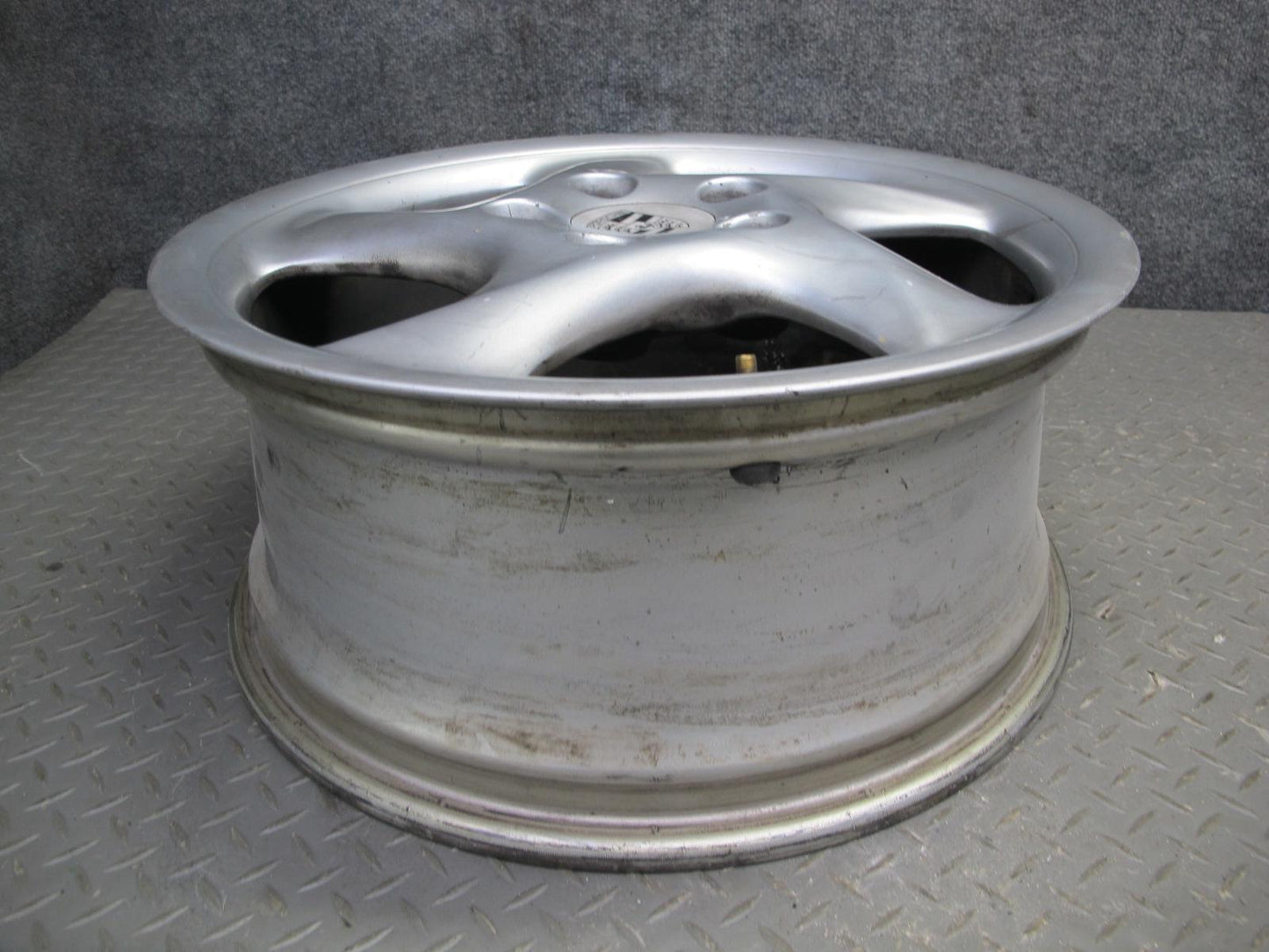 99-05 Porsche 911 Carrera 996 Factory R18" Alloy 5 Spoke Wheel Rim 18x7.5J ET50