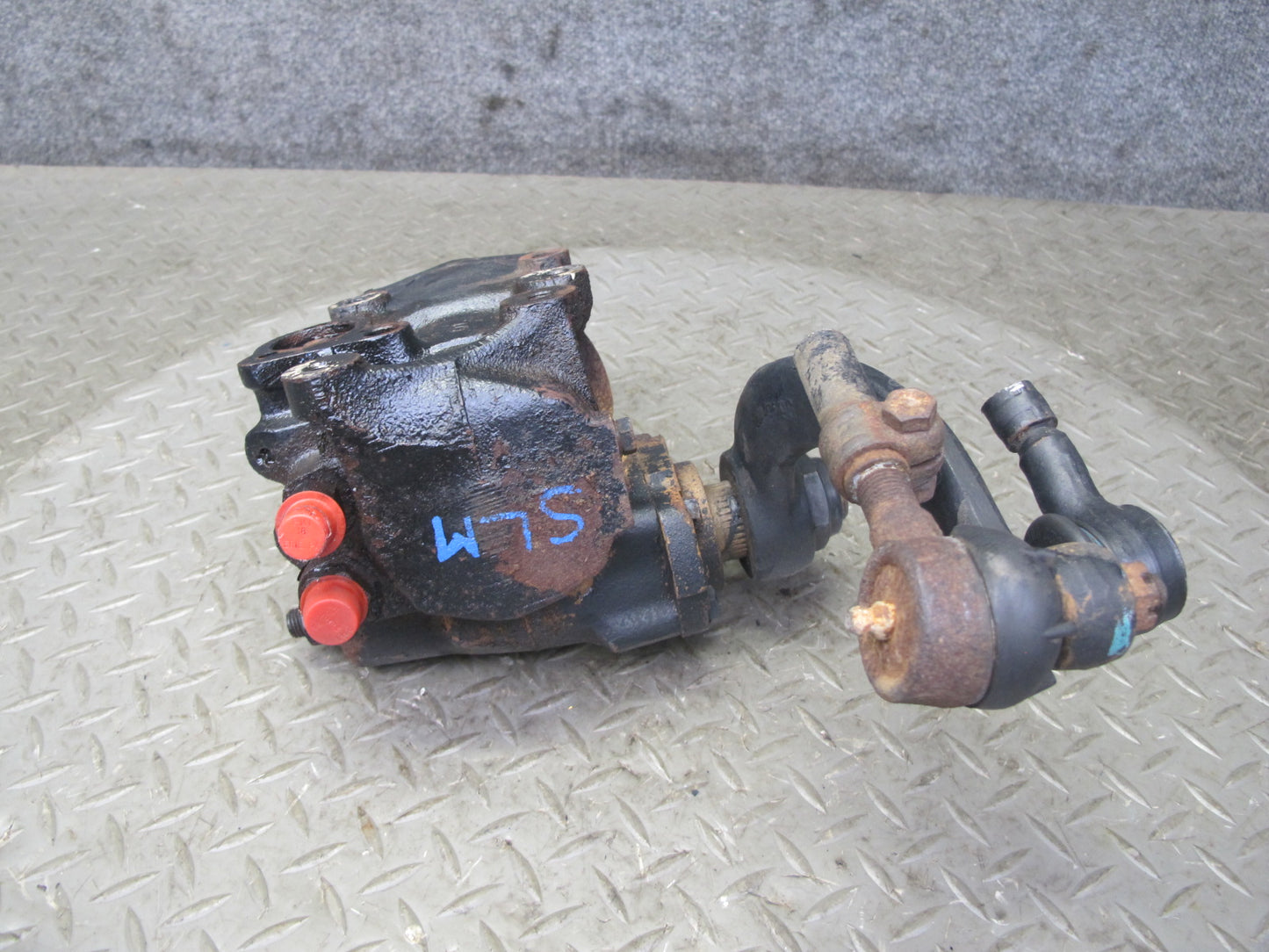 77-85 Mercedes R107 Power Steering Gearbox Gear Box 51K Miles 1164610401 OEM