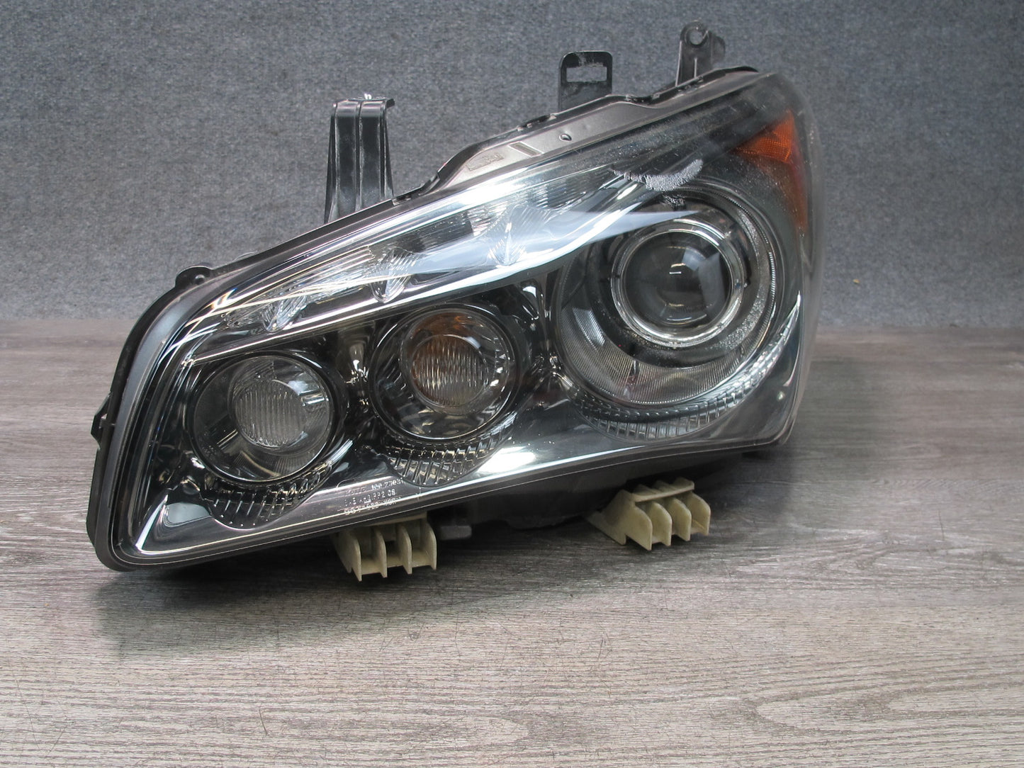 2011-2014 Infiniti QX56 Front Left Driver Side Xenon HID Headlight Lamp