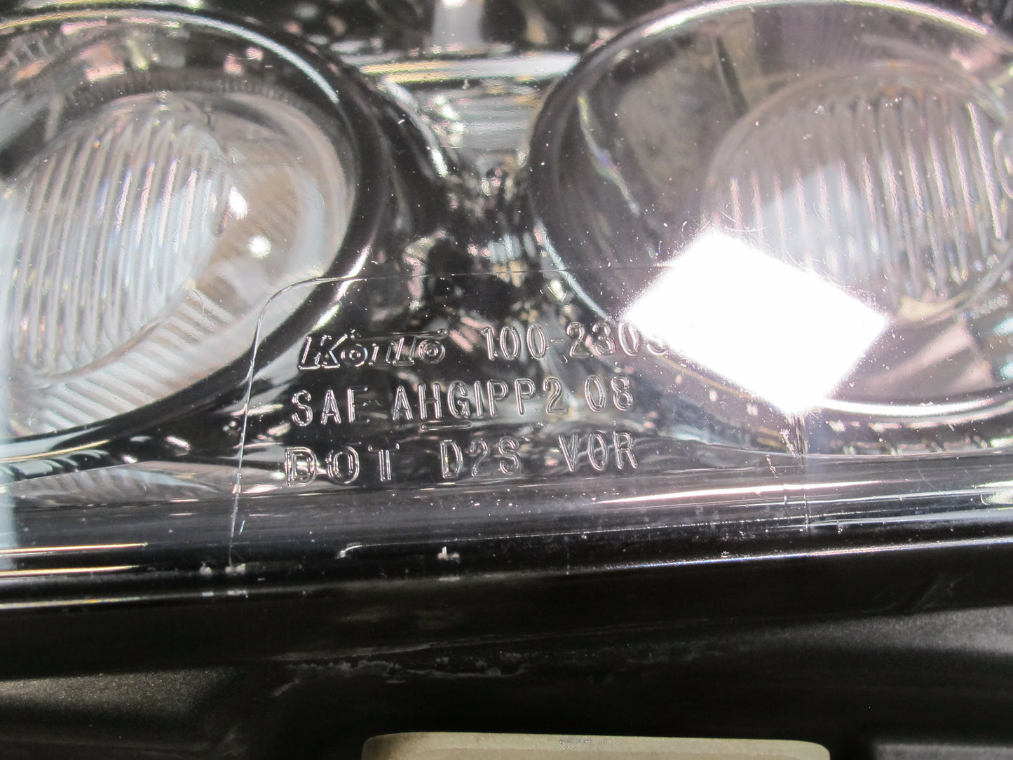 2011-2014 Infiniti QX56 Front Left Driver Side Xenon HID Headlight Lamp