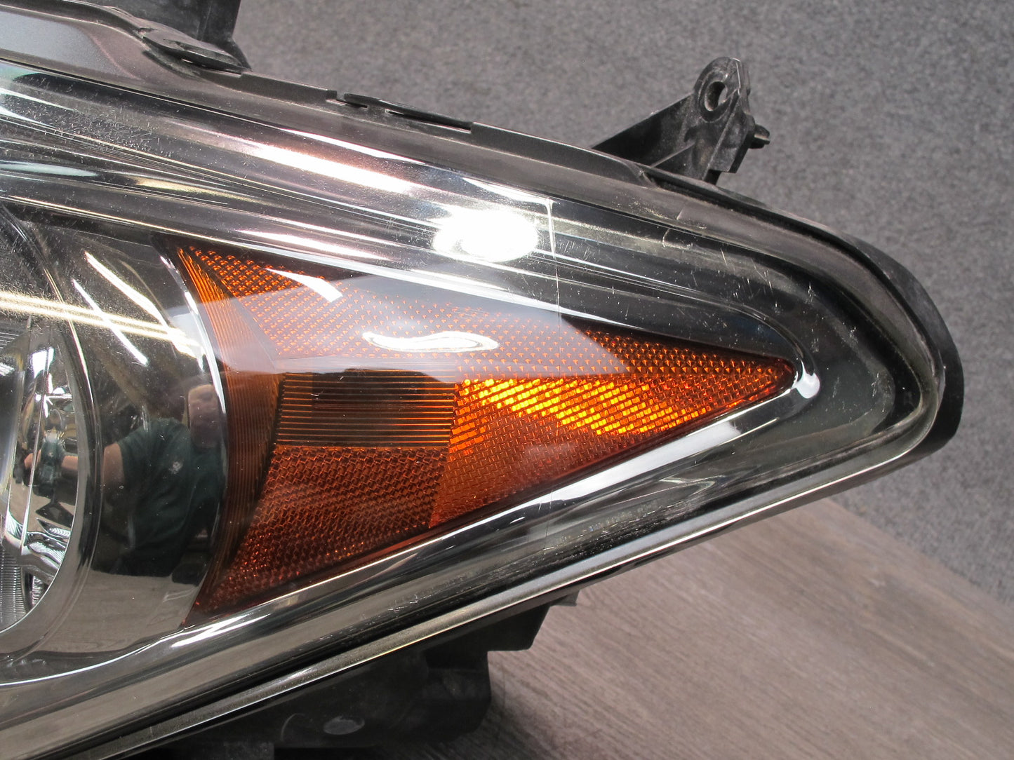 2011-2014 Infiniti QX56 Front Left Driver Side Xenon HID Headlight Lamp