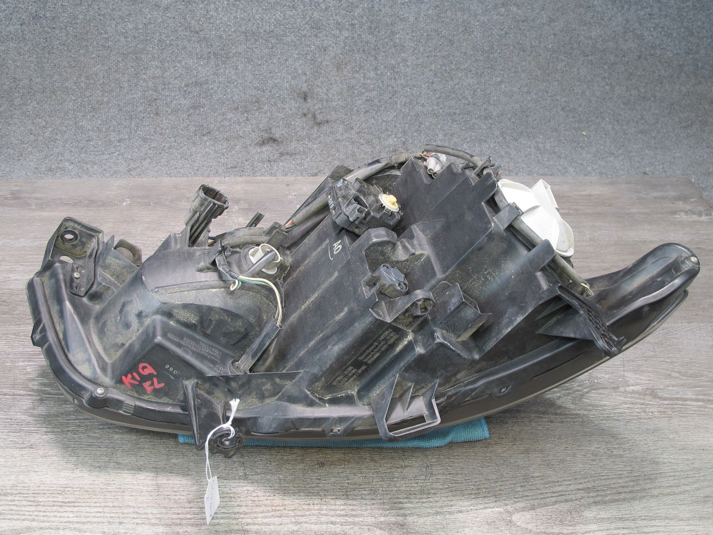 2011-2014 Infiniti QX56 Front Left Driver Side Xenon HID Headlight Lamp