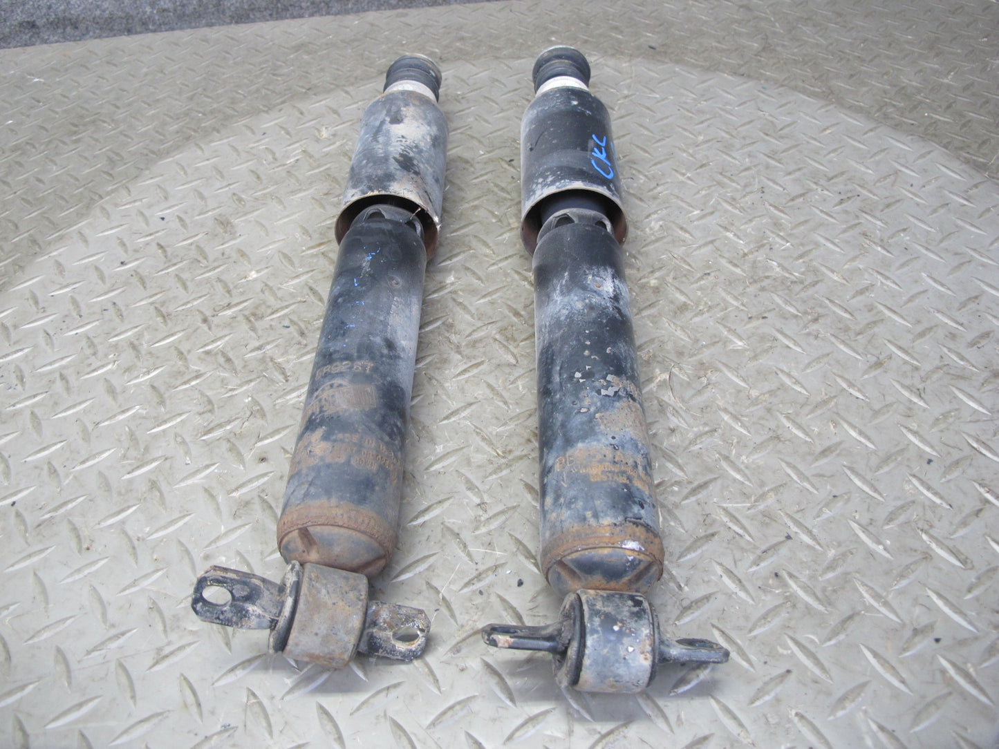89-96 Chevrolet Corvette C4 Coupe Set of 2 Front Strut Shock Absorber OEM