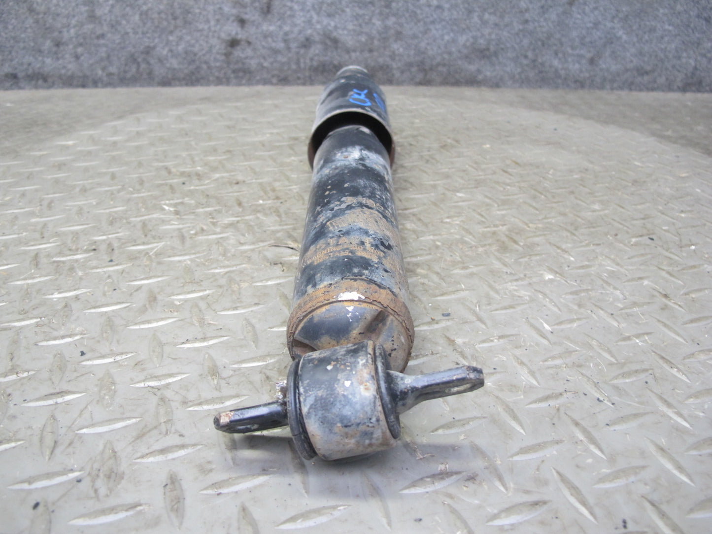 89-96 Chevrolet Corvette C4 Coupe Set of 2 Front Strut Shock Absorber OEM