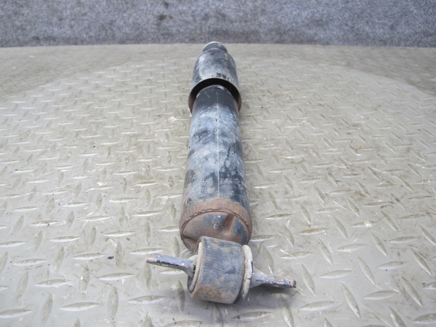 89-96 Chevrolet Corvette C4 Coupe Set of 2 Front Strut Shock Absorber OEM