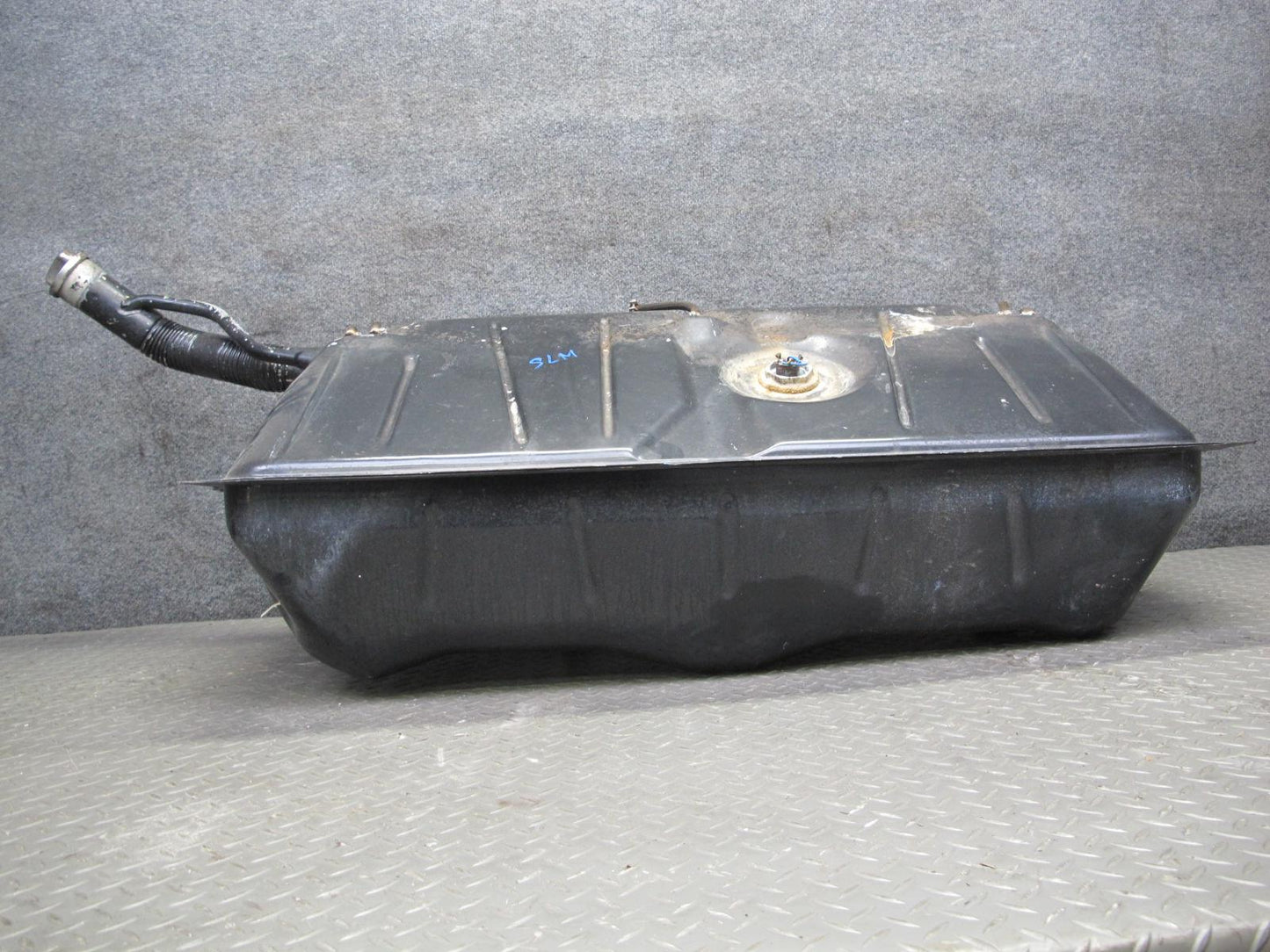 73-85 Mercedes R107 Gas Fuel Tank Assembly w Filler Neck & Cap 51K Miles OEM