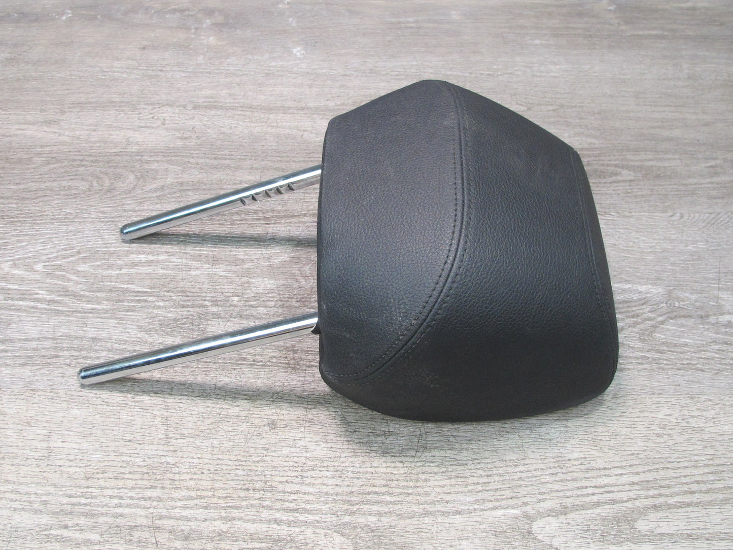 12-18 BMW F30 F31 F34 335i Set of 2 Front Left & Right Seat Leather Headrest OEM