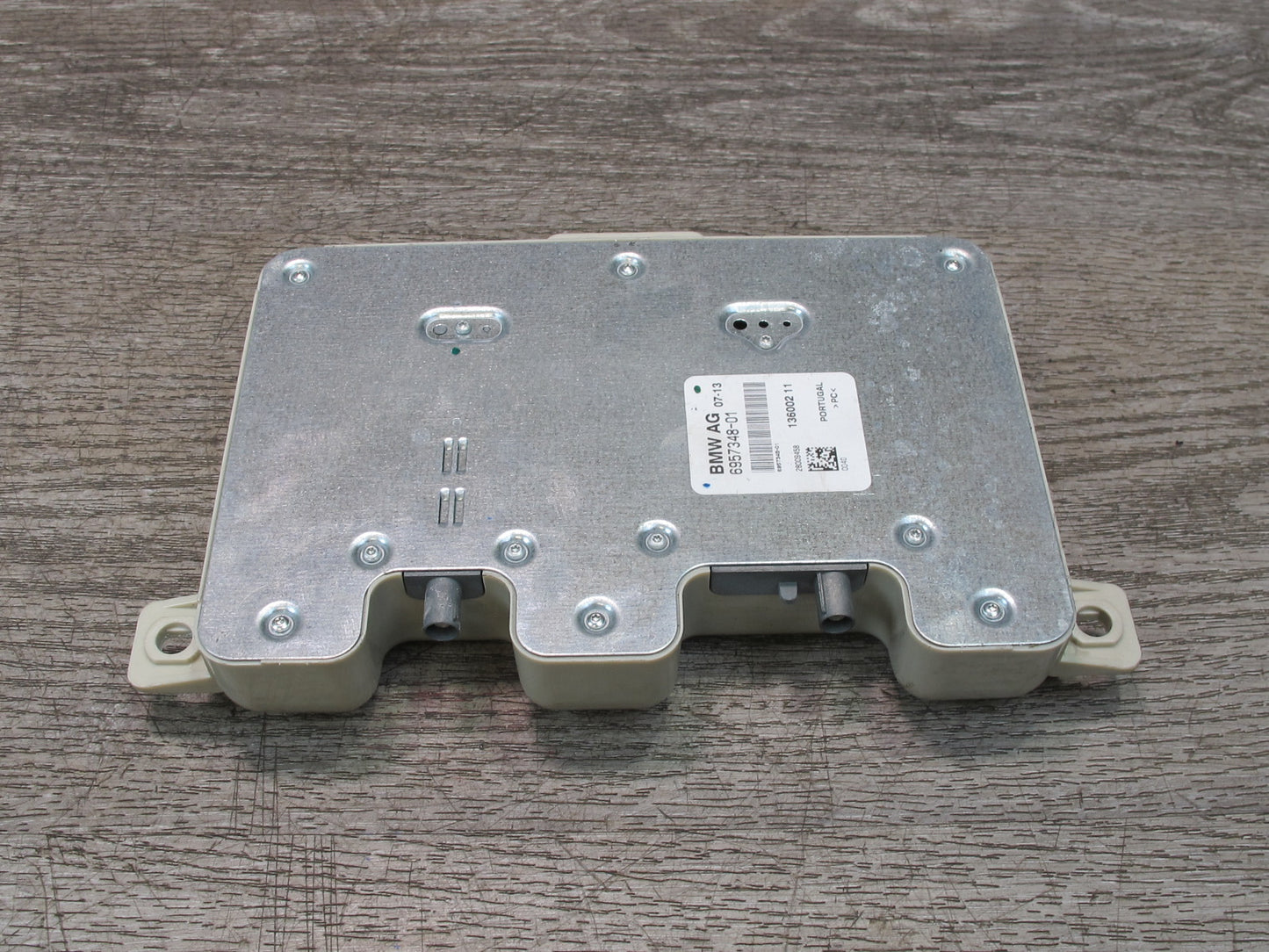 2012-2018 BMW F12 F13 F06 M6 Rear Right Side Multiband Antenna Module Unit