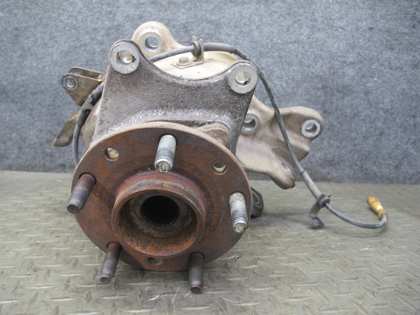 88-96 Chevrolet Corvette C4 Rear Right Spindle Knuckle Wheel Hub Bearing OEM