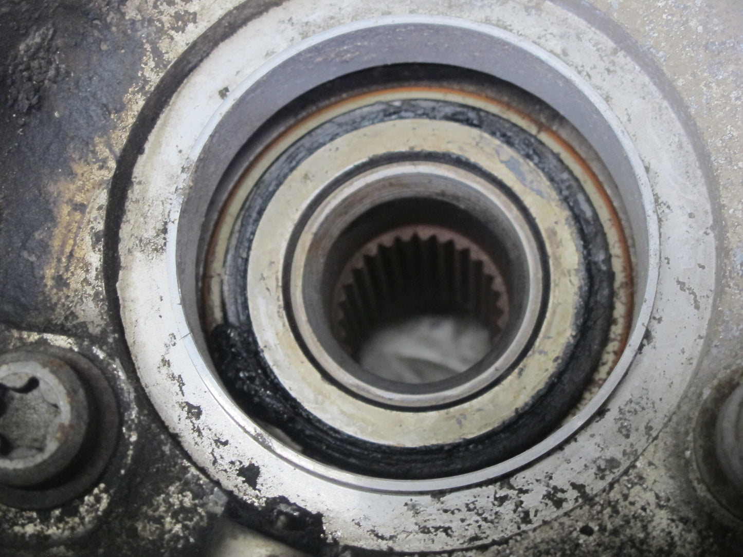 88-96 Chevrolet Corvette C4 Rear Right Spindle Knuckle Wheel Hub Bearing OEM