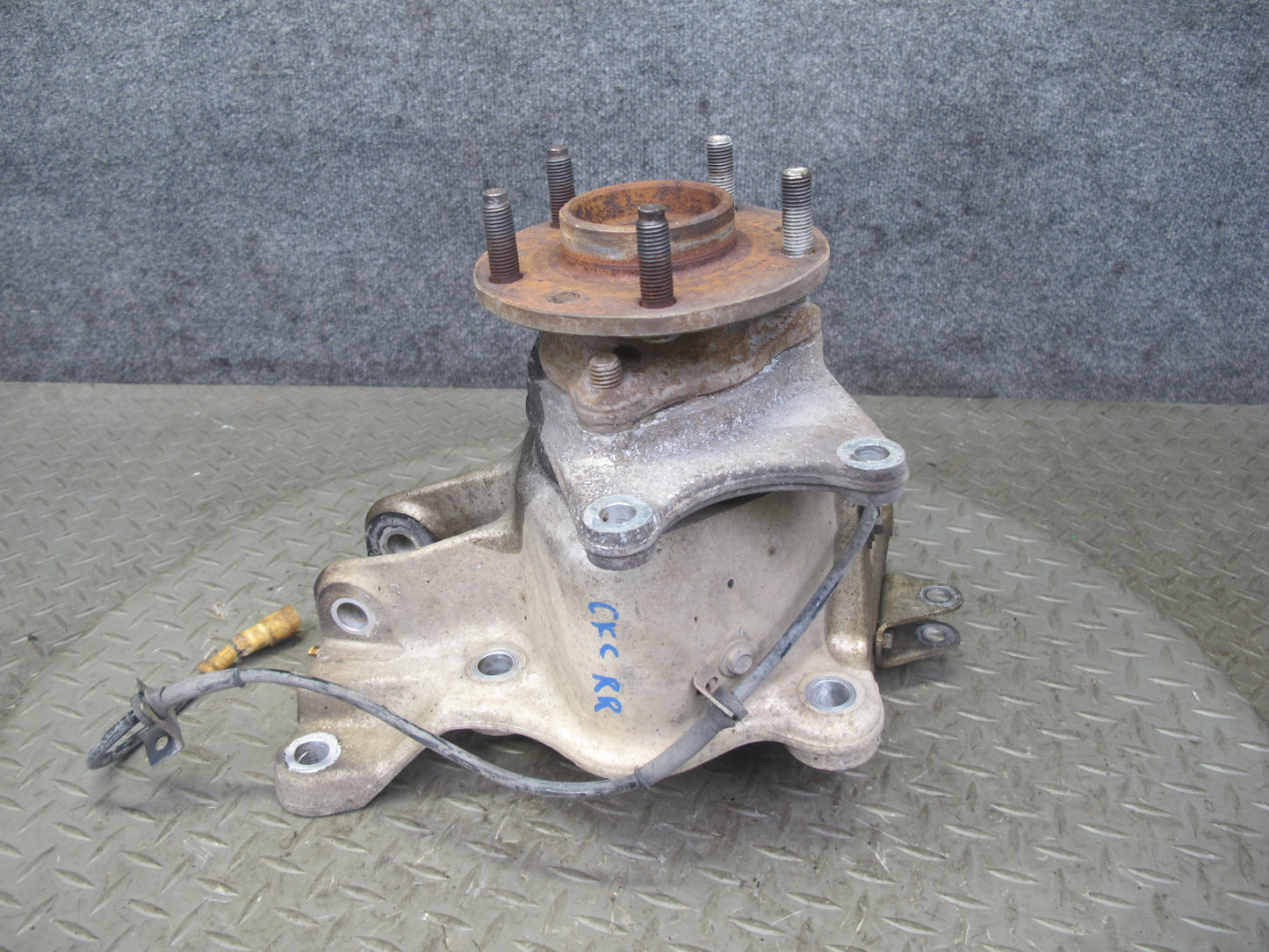 88-96 Chevrolet Corvette C4 Rear Right Spindle Knuckle Wheel Hub Bearing OEM