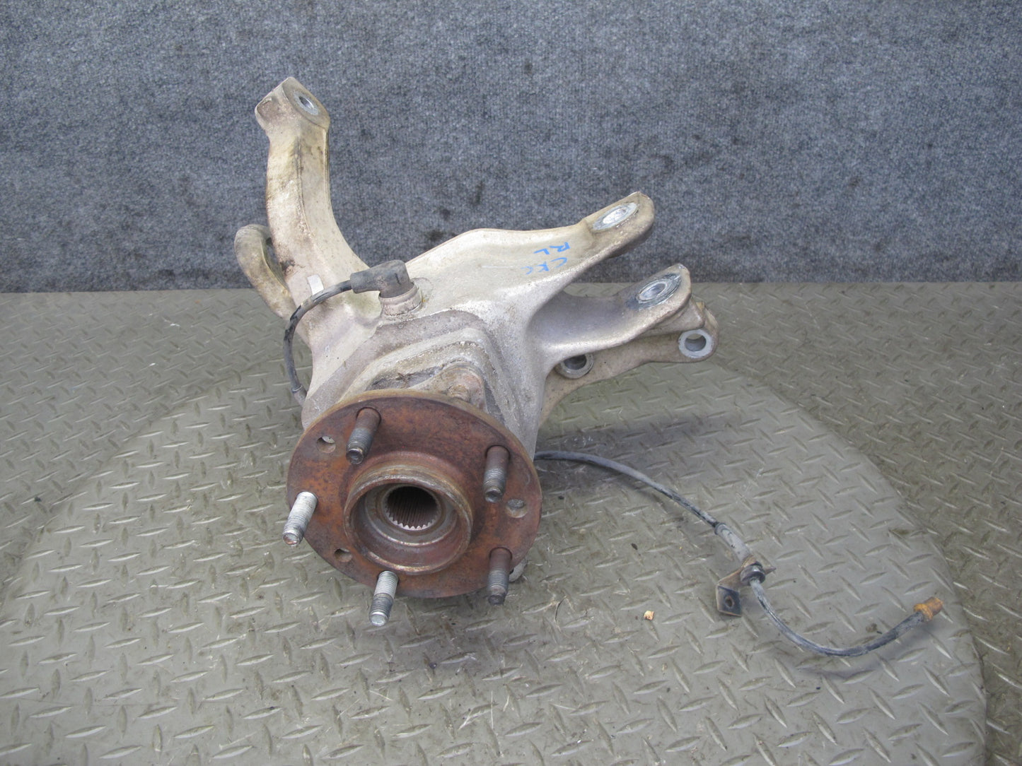 88-96 Chevrolet Corvette C4 Rear Left Spindle Knuckle Wheel Hub Bearing OEM