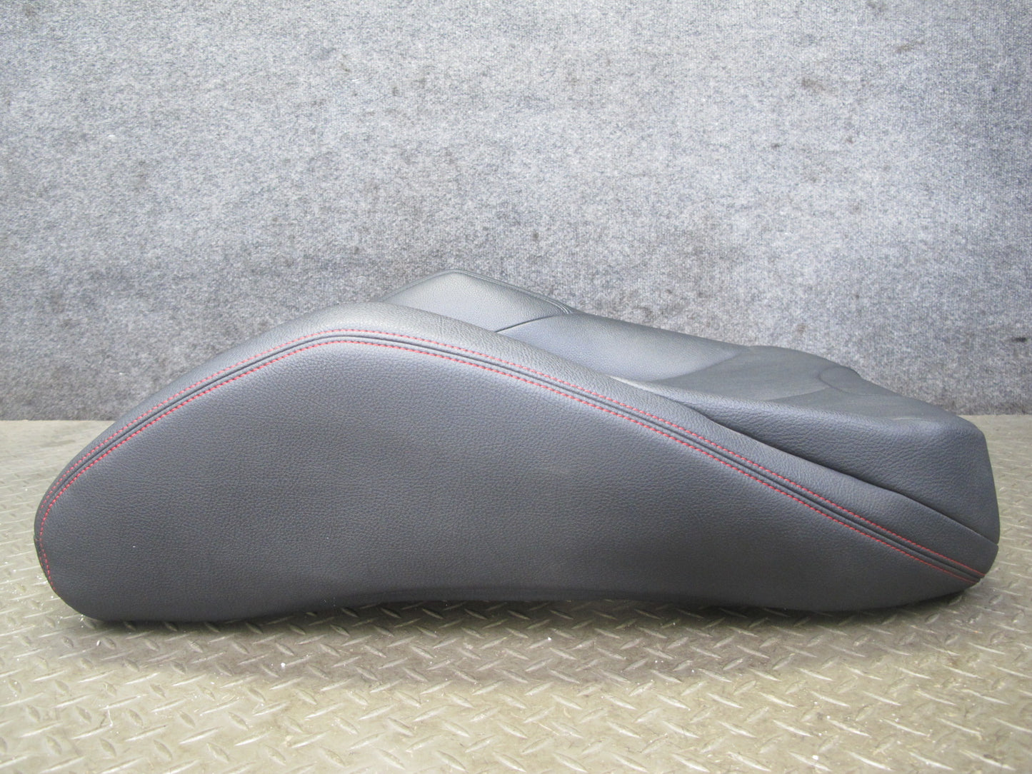 12-18 BMW F30 F31 F34 335i Front Left Sport Seat Upper Backrest Cushion OEM