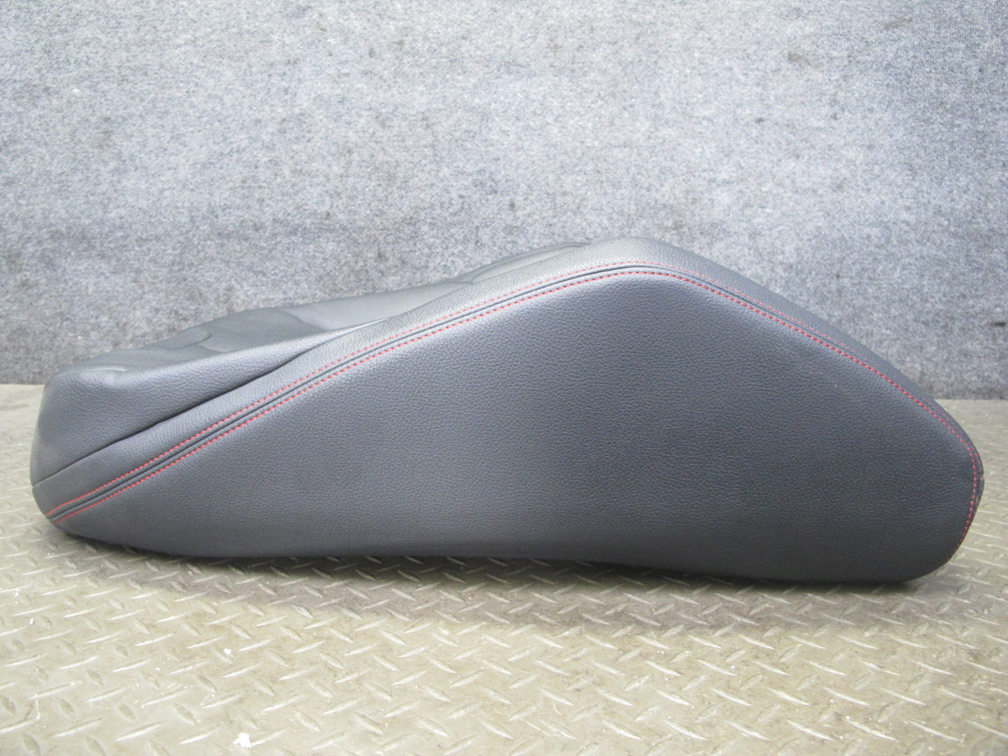 12-18 BMW F30 F31 F34 335i Front Left Sport Seat Upper Backrest Cushion OEM
