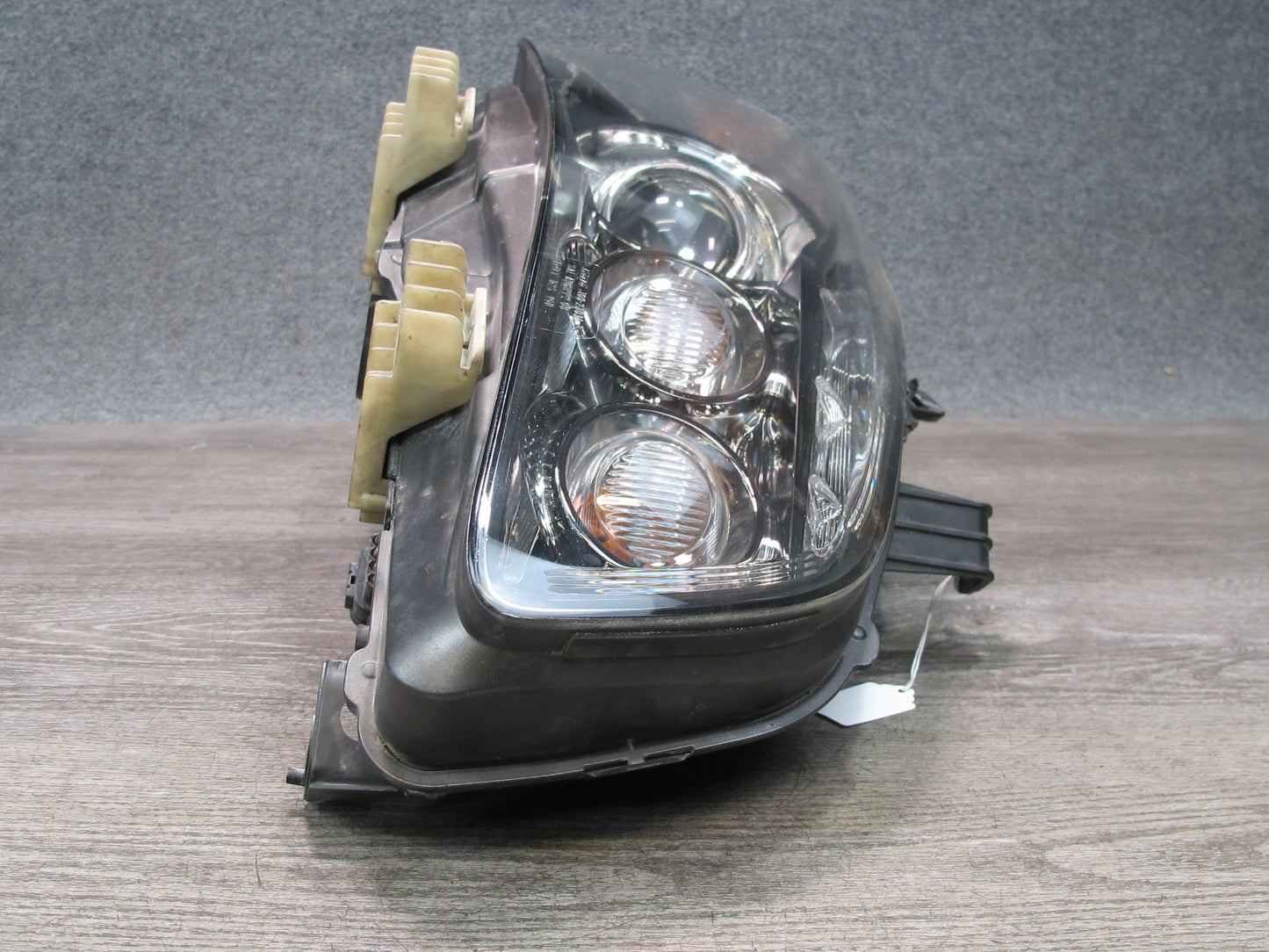 2011-2014 Infiniti QX56 Front Right Passenger Side Xenon HID Headlight Lamp
