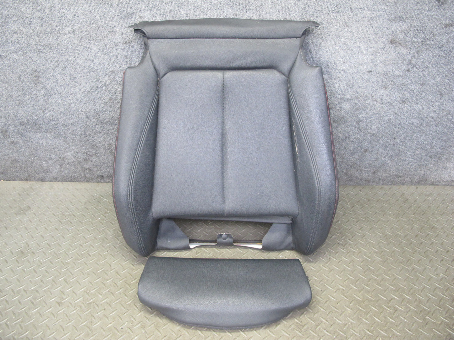 12-18 BMW F30 F31 F34 335i Front Left Sport Seat Lower Leather Cushion Black OEM
