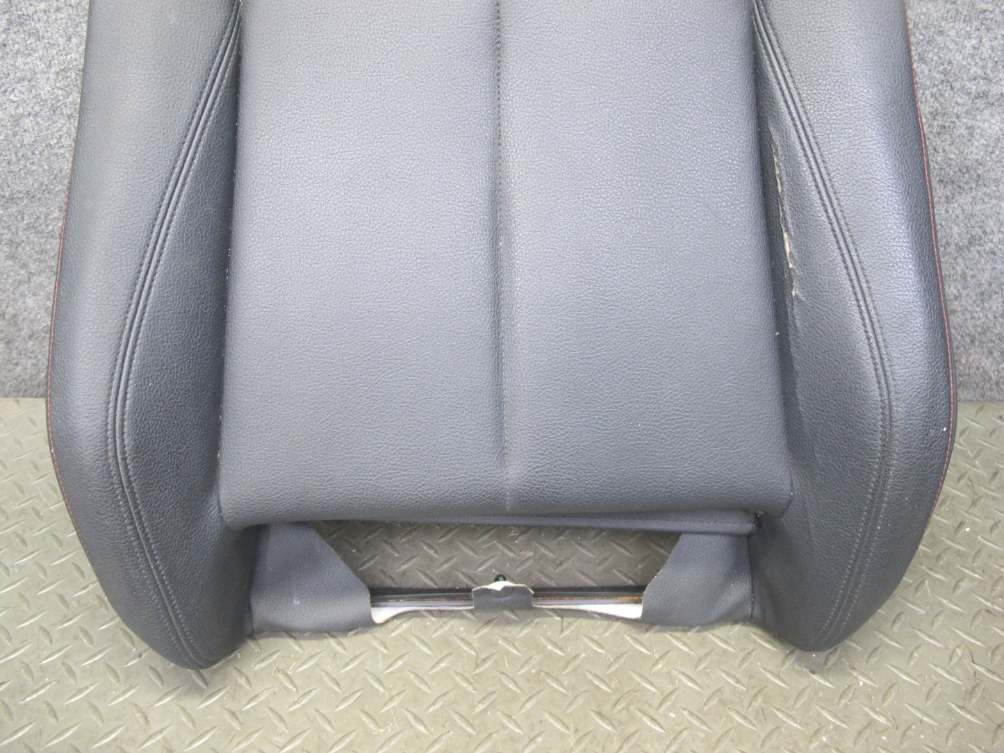 12-18 BMW F30 F31 F34 335i Front Left Sport Seat Lower Leather Cushion Black OEM