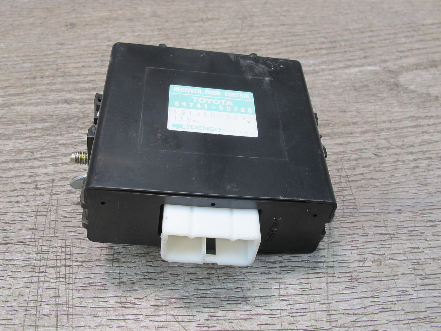 95-97 Toyota Celsior Door Receiver Control Module 89741-50280 OEM